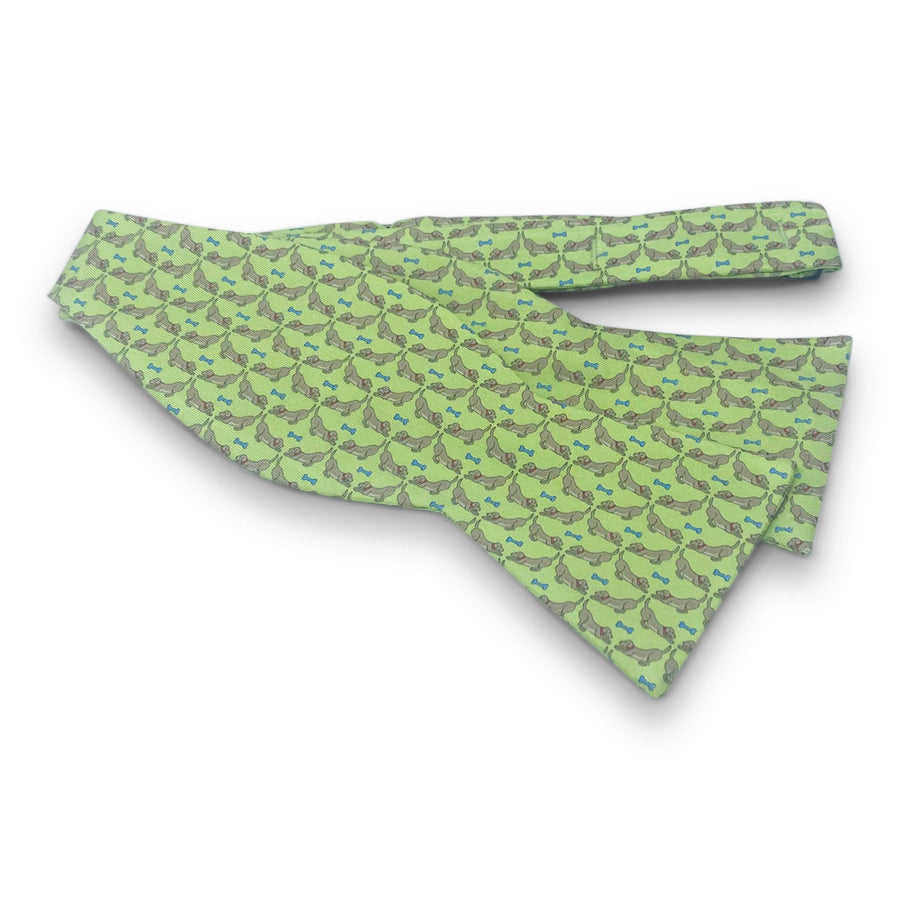 Downward Dog: Bow - Green