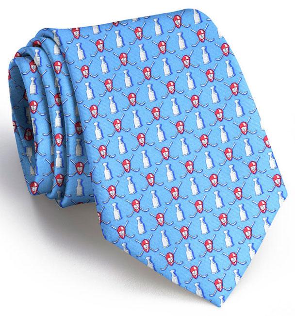 Stanley Puck: Tie - Light Blue